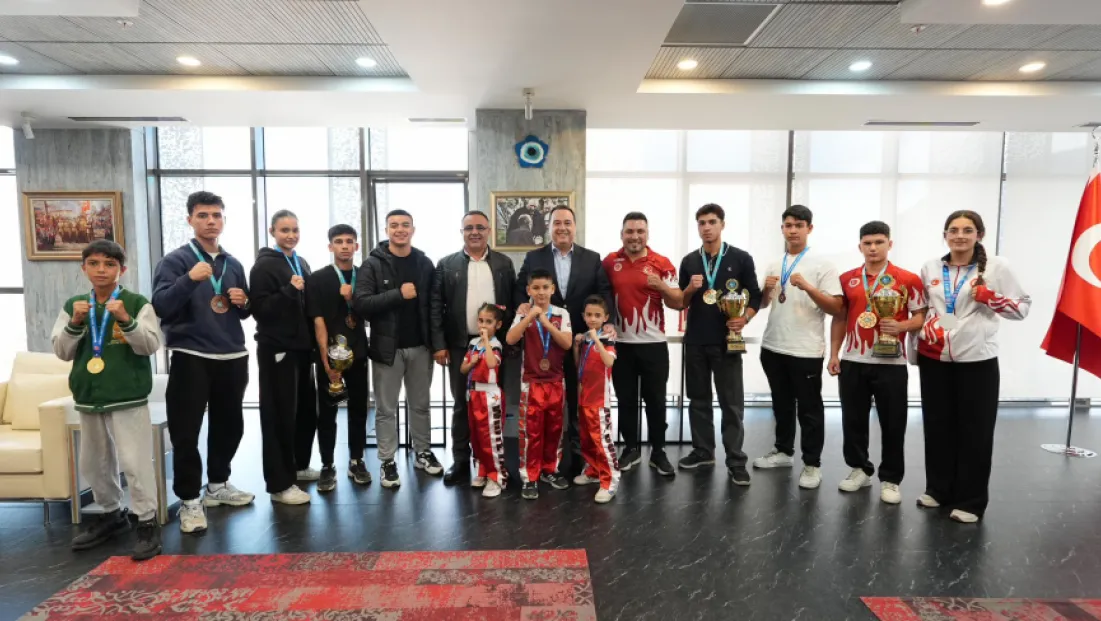 Başkan Dutlulu’ya Kick Boks Heyetinden Ziyaret