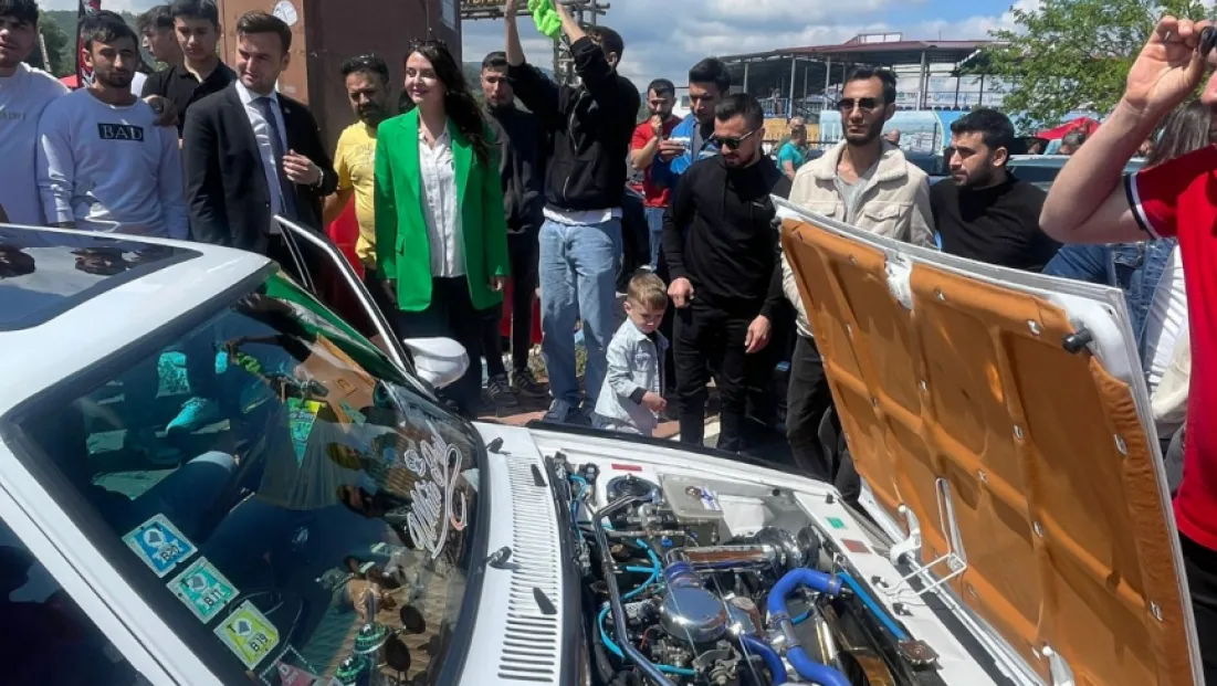 Modifiye Tutkunları Ortaköy’de Buluştu