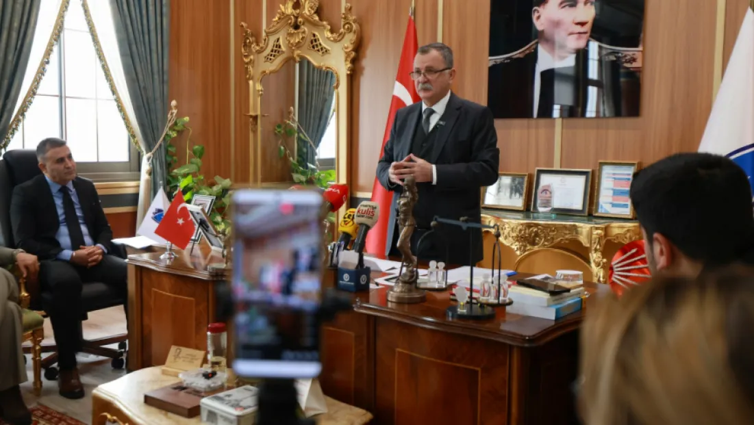 Yunusemre Belediye Başkanı Semih Balaban;2025 Unutamayacağımız Ama Unutmak İstediğimiz Bir Yıl Oldu’