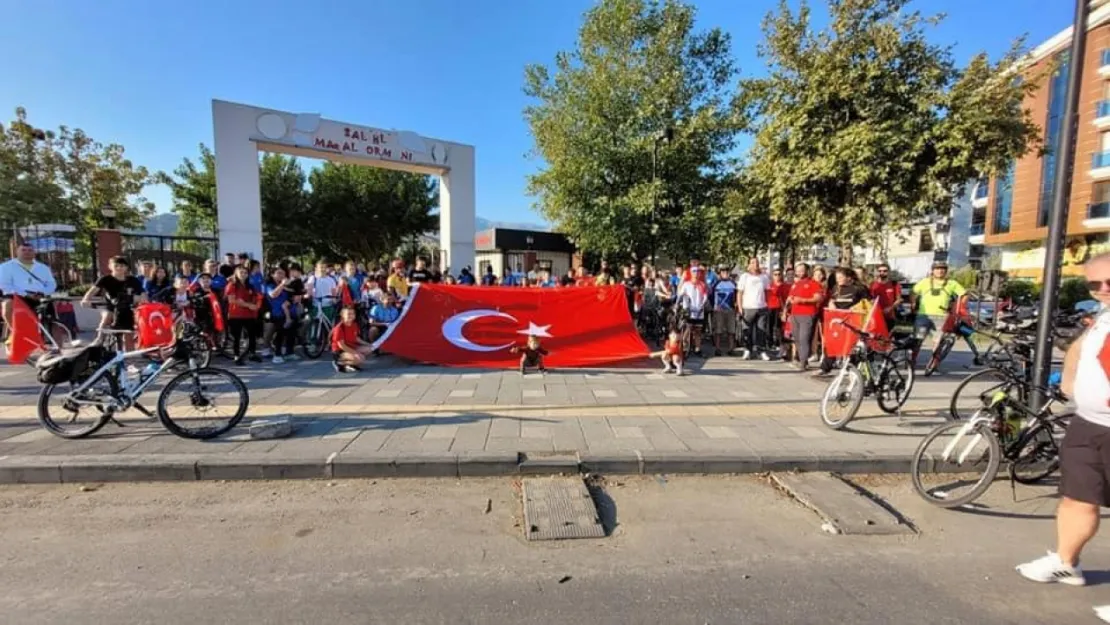 30 Ağustos Zafer Bayramı Etkinlikleri Kapsamında Bisiklet Turu Düzenlendi