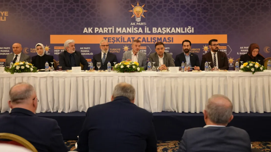 AK Parti Grup Başkanvekili ve Manisa Milletvekili Bahadır Yenişehirlioğlu bir dizi programa katılmak üzere Manisa'ya geldi