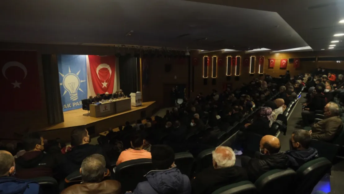 AK Parti Mahalle başkanları toplantısı düzenlendi