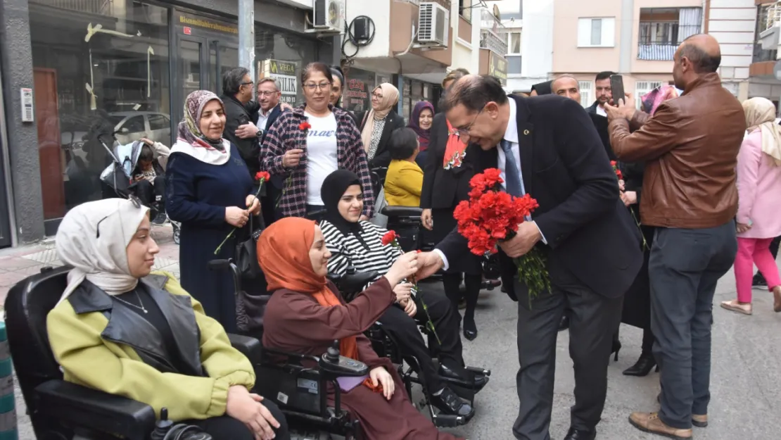 Ak Parti Manisa Teşkilatından 8 Mart Dünya Kadınlar Günü Kutlaması