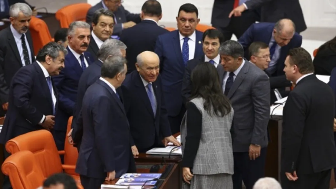 TBMM'de MHP Lideri Bahçeli ve HDP Eş Başkanı Pervin Buldan Sohbet etti