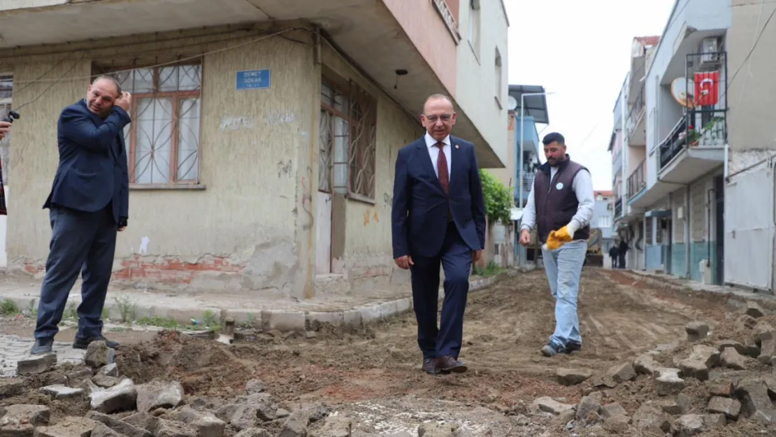 Başkan Çetin Akın 'Mahallelerimizin sorunlarını birer birer çözüyoruz'