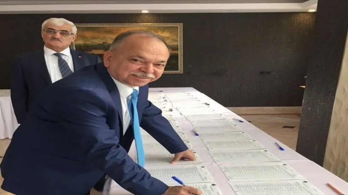 Başkan Coşkun, Turgutlu'ya hizmet yolunda sınır tanımıyor