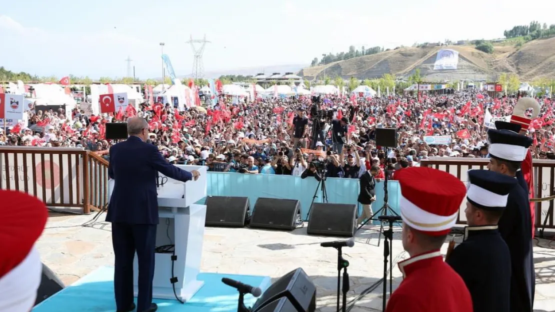 Başkan Erdoğan, Malazgirt Zaferi'nin 953. yıl dönümü etkinliğine katıldı