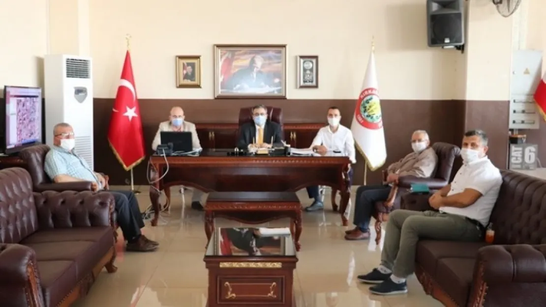 Başkan Gedüz Mahalle Muhtarlarını Ağırladı