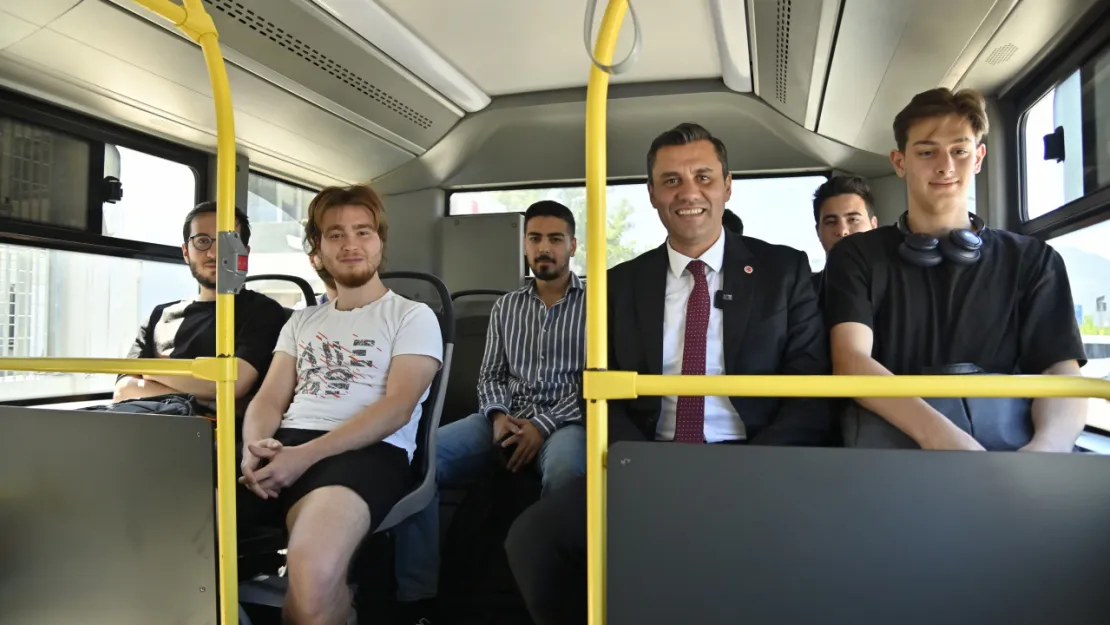 Başkan Zeyrek, Üniversite Öğrencileri ile Yolculuk Yaptı