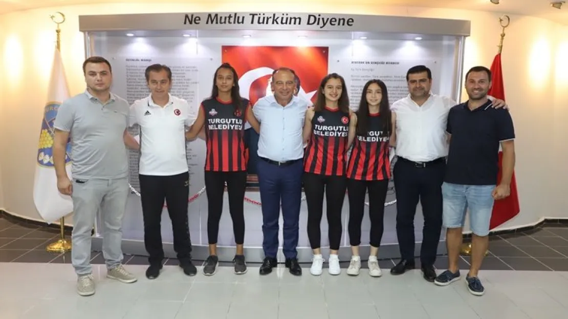 Basketbol'da Belediyespor'un Gururu Oldular