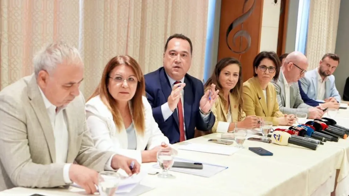 Besim Dutlulu sert çıktı: 'Cami satarak borç kapatıyorlar'