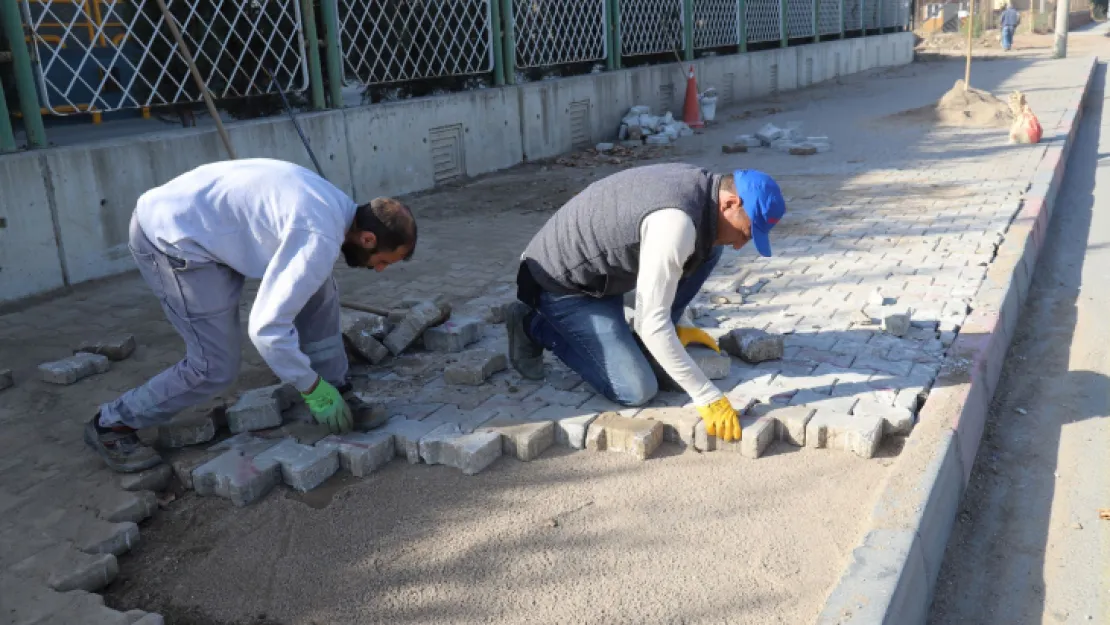 Fen İşleri Müdürlüğü Kentin Her Noktasında Hizmet Veriyor