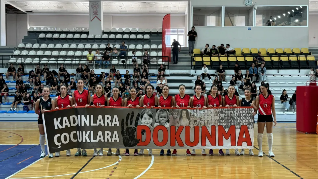 Filede Galip Turgutlu Belediyesi Kadın Voleybol Takımı Oldu