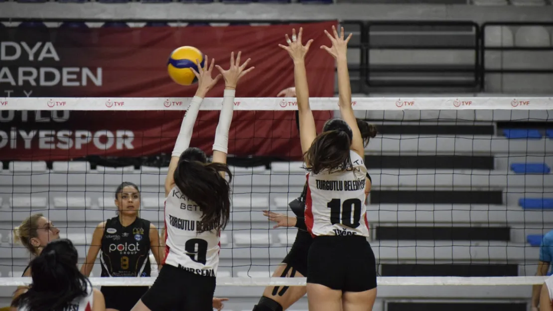 Filede Galip Turgutlu Belediyesi Kadın Voleybol Takımı Oldu