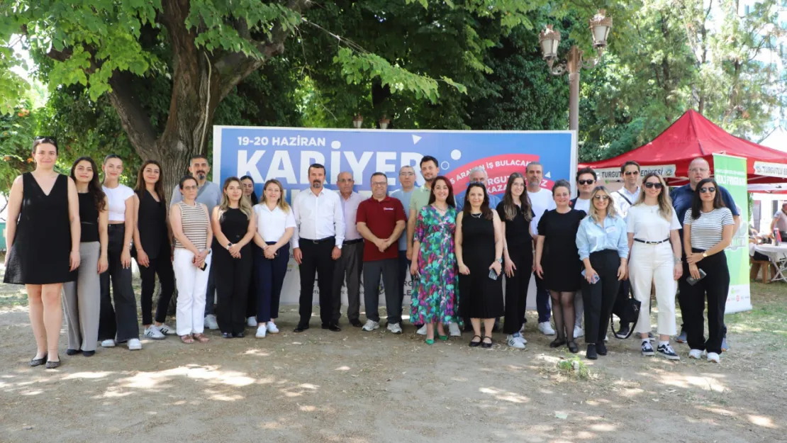 Kariyer Fuarı İş Arayanlarla İşverenleri Buluşturdu