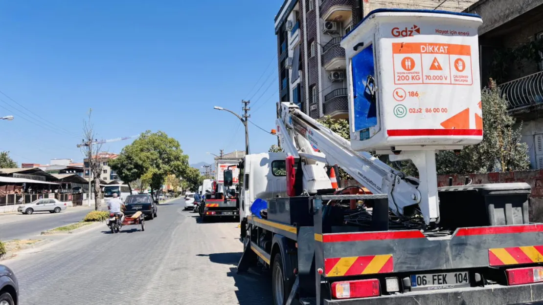 Kervanyolu'nda Elektrik Tesisatı Yenileme Çalışmaları Yapılıyor