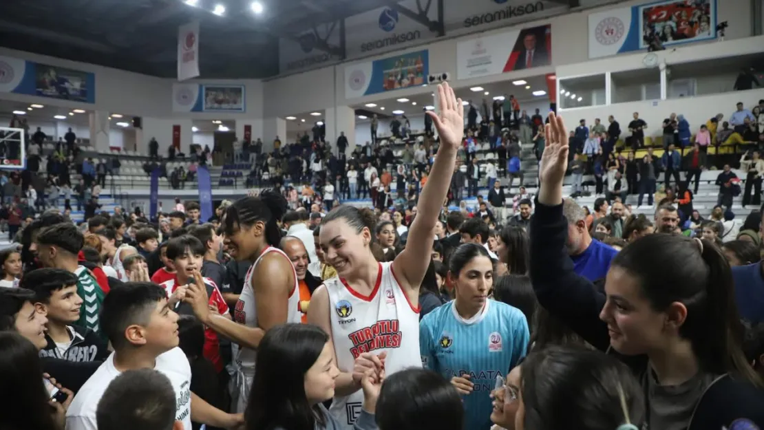 Kadın Basketbol Takımı Tarihi Geri Dönüş Finale Giden Yol Destan Gibi Yazıldı