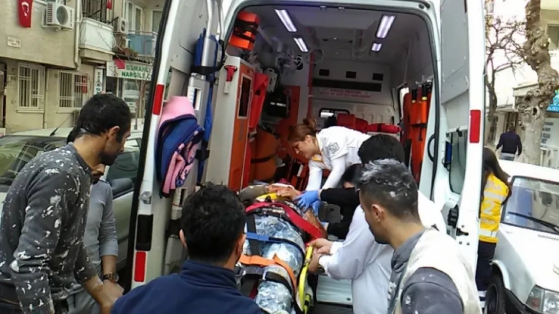 MANİSA'DA İNŞAATTAN DÜŞEN İŞÇİ AĞIR YARALANDI