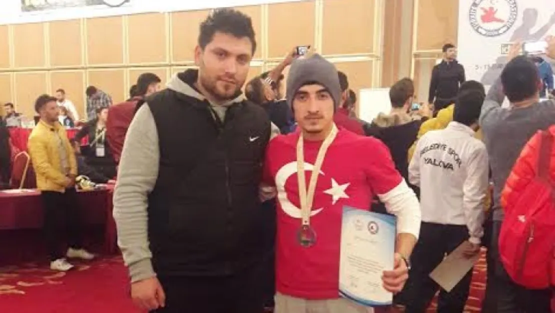 WUSHU DA GURURUMUZ İSMAİL KARAKAŞ