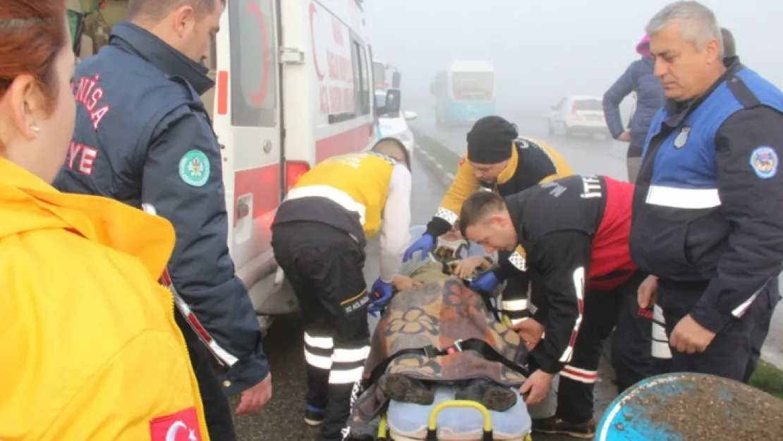 MANİSA'DA 3 ARACIN KARIŞTIĞI KAZADA 1 AĞIR 5 YARALI