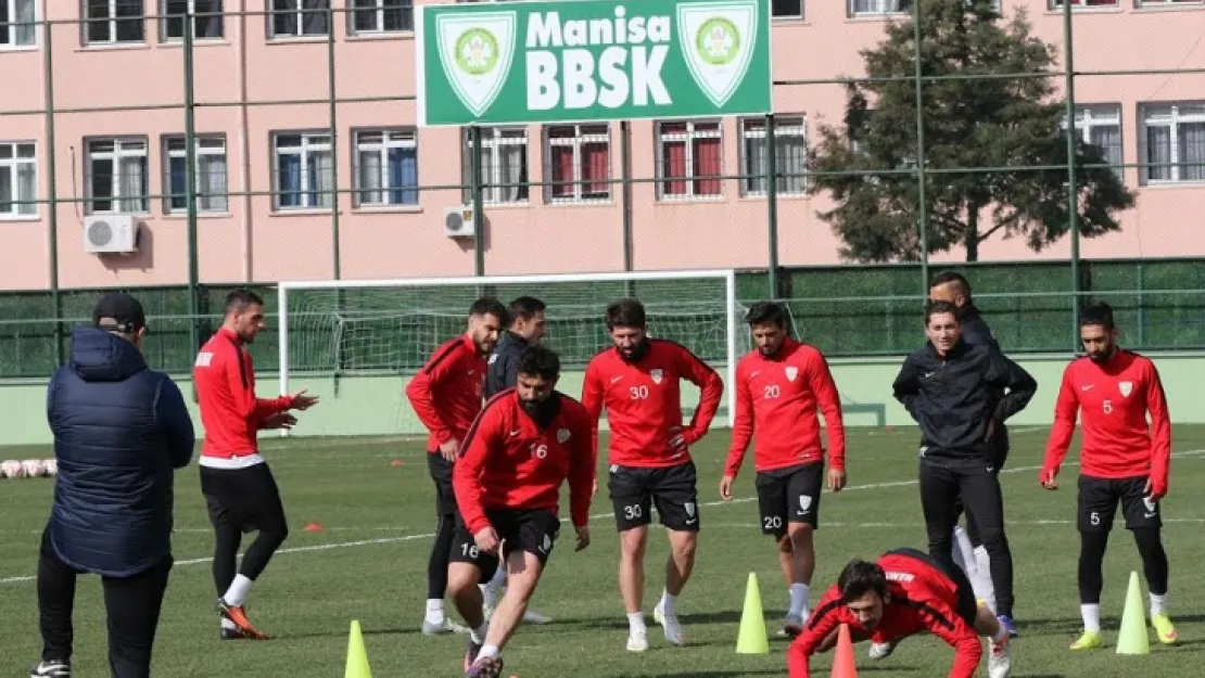 Manisa Büyükşehir Belediyespor'un Çatalca Mesaisi Sürüyor