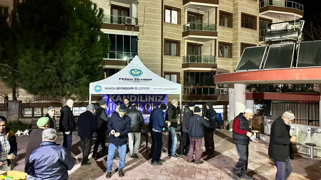 Manisa Büyükşehir Belediyesi Kandil Geleneğini Yaşatıyor