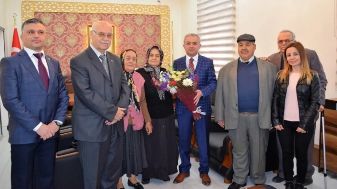 HUZUR EVİ SAKİNLERİ KAYMAKAMI ZİYARET ETTİ