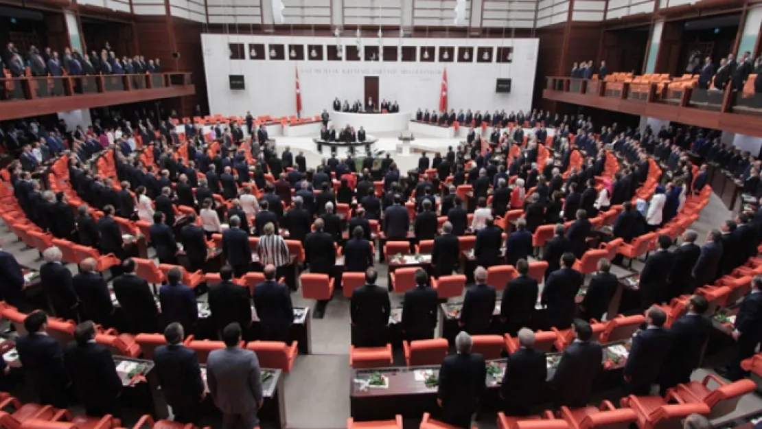 Manisa'yi temsil edecek vekiller yemin etti