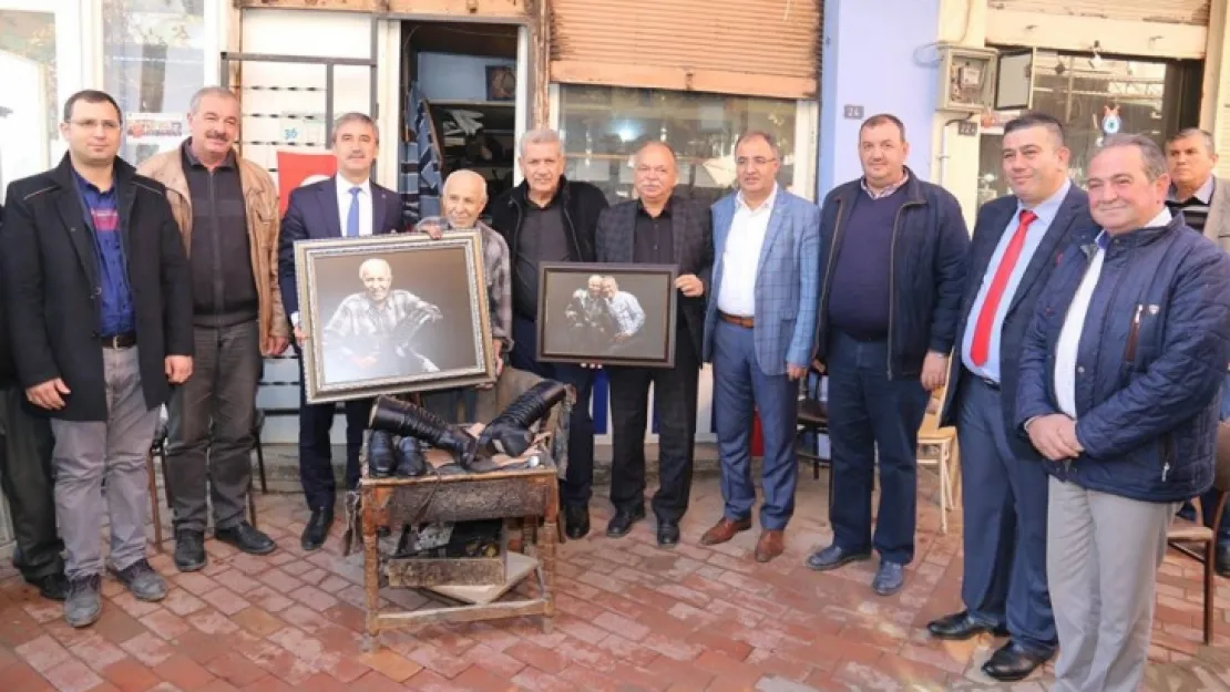 70 yıllık çizme ustası unutulmadı