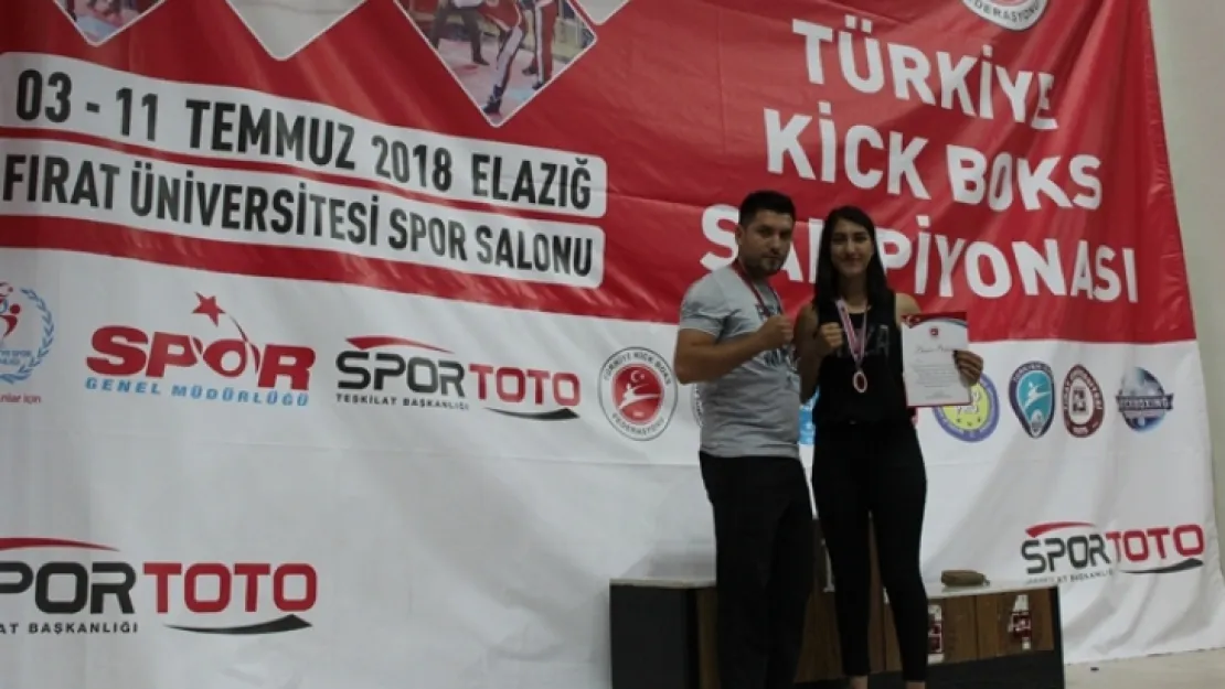 ZEYNEP HATUN ÖZÇELİK SLOVENYA YOLCUSU