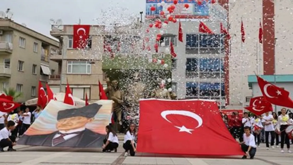 Turgutlu'da 19 Mayıs Coşkusu Yaşandı