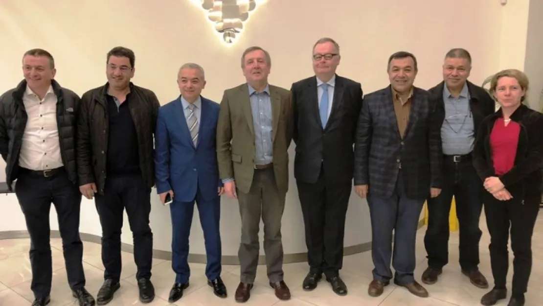 ORKA İŞLETMELERİNİ İRLANDA'LI BAKAN İNCELEDİ