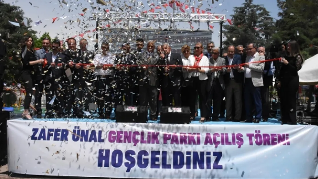 Zafer Ünal Gençlik Parkı düzenlenen törenle açıldı