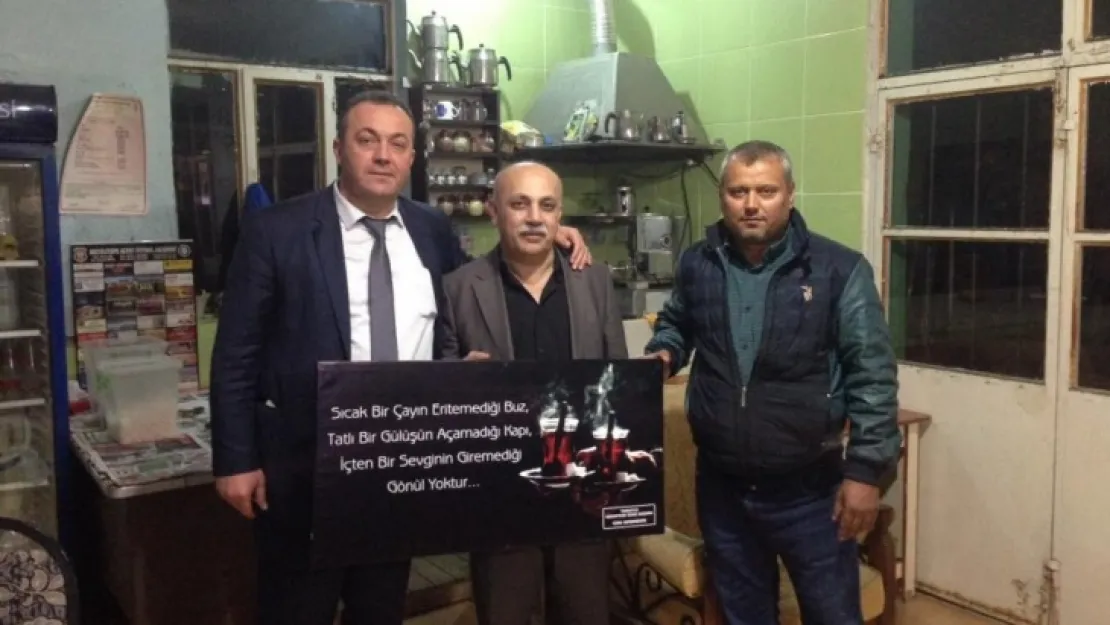 Vatansever, Ziyaretlerine devam ediyor