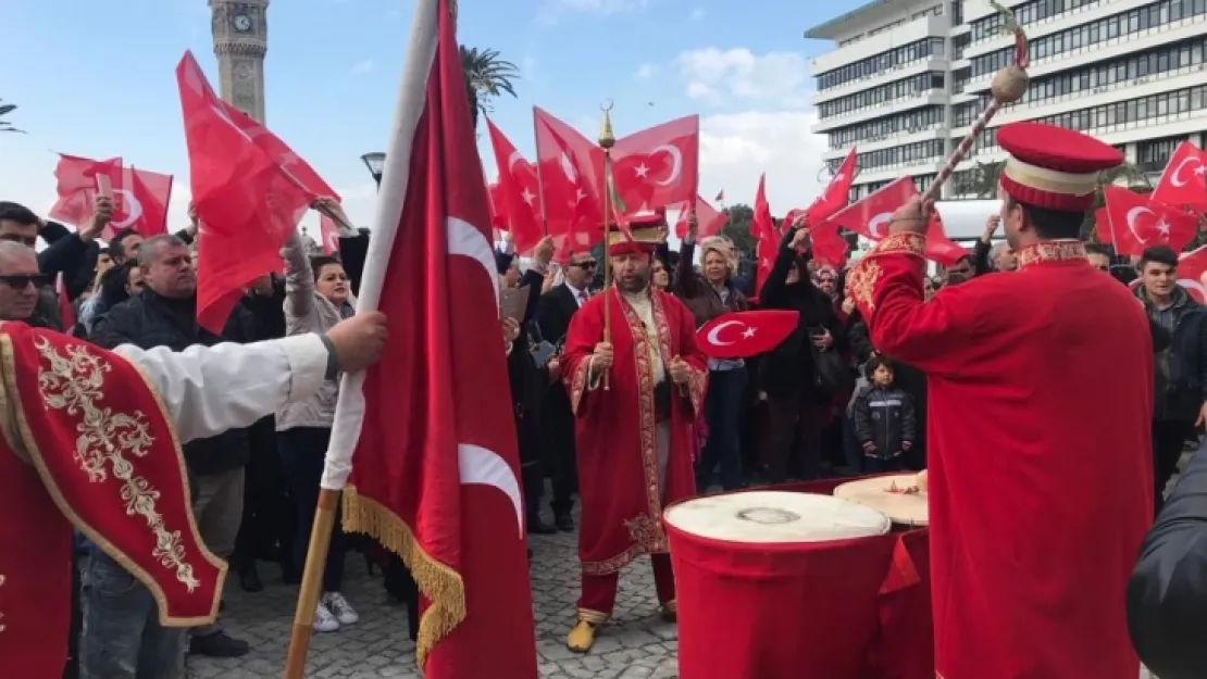 Şehzadeler Mehteri Konak Meydanını Marşlarla inletti