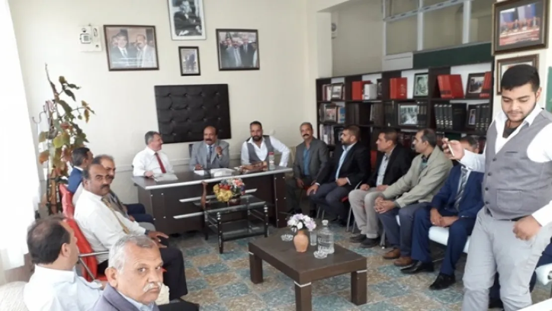 Romanlar'dan Selçuk Özdağ'a Büyükşehir desteği