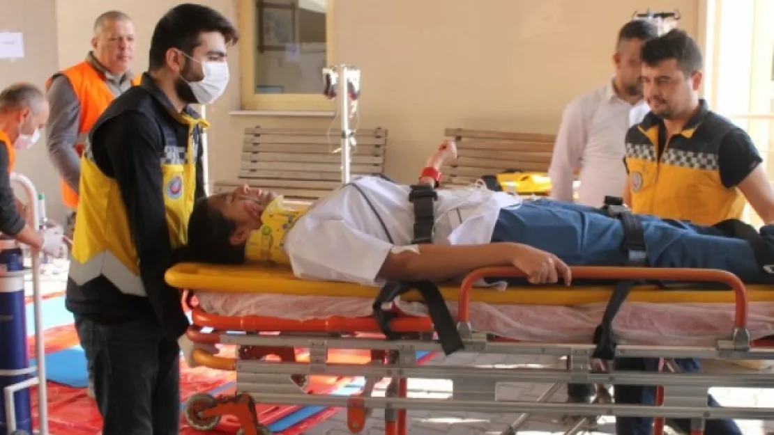 Turgutlu Devlet Hastanesi'nde deprem tatbikatı