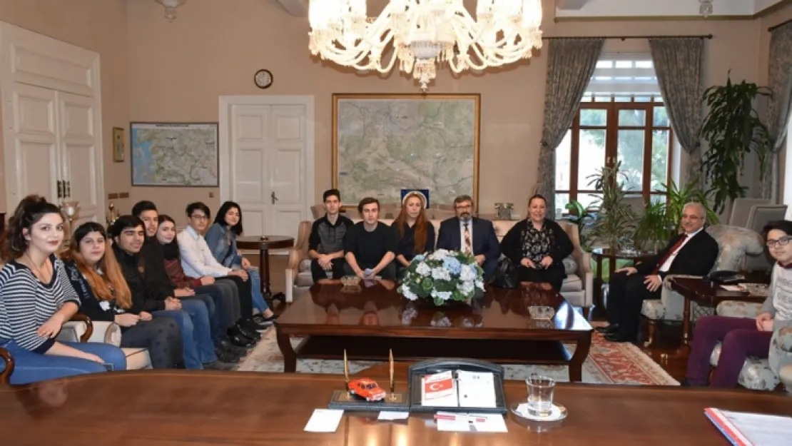 Vali Güvençer'e Yeniden Bir Yaşam Derneğinden Ziyaret