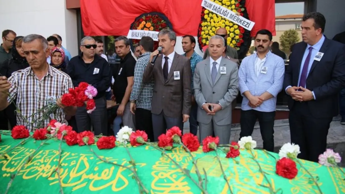 Hayırsever iş adamı Reşat Akan dualarla Turgutlu'da toprağa verildi