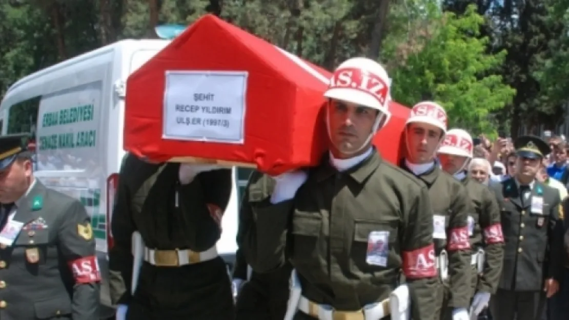 Ağrı şehidini son yolculuğuna uğurluyor