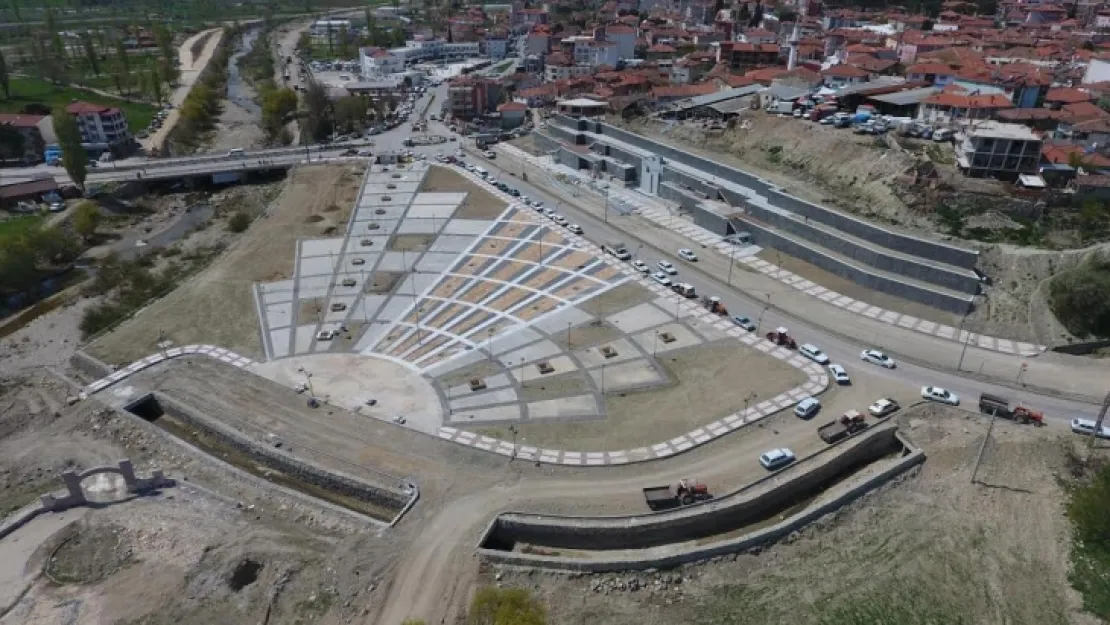 Selendi'ye Yıldız Gibi Parlayacak