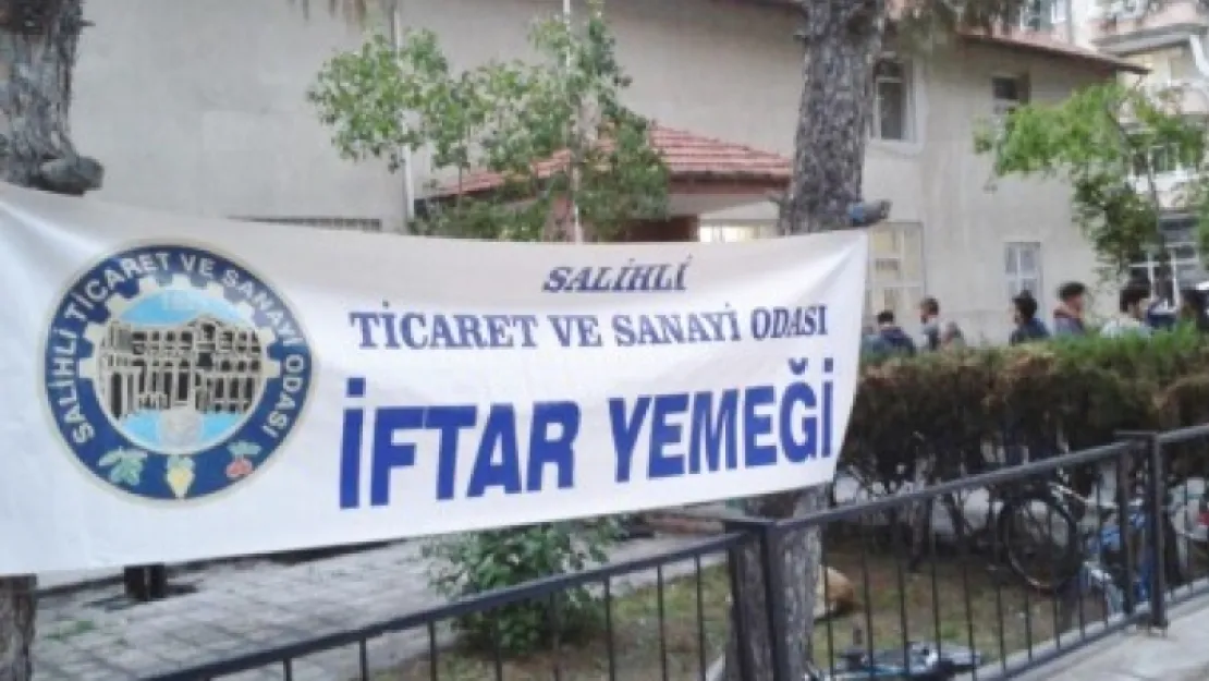 Salihli TSO her gün 800 kişilik iftar yemeği verecek