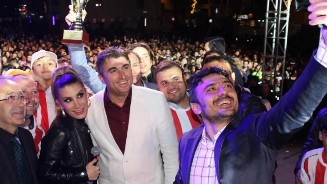 Kulalılar, İrem Derici İle Efeler Ligi'ne Merhaba Dedi