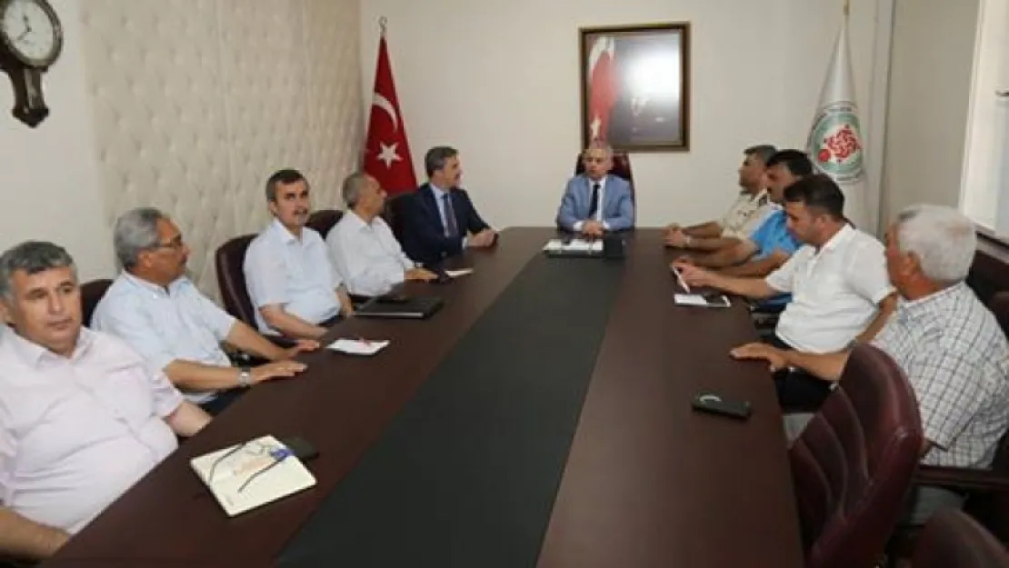 İncir şenliği için komite toplantısında bir araya geldiler