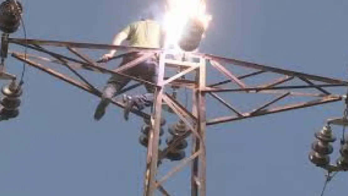 Elektrik akımına kapıldı hayatını kaybetti
