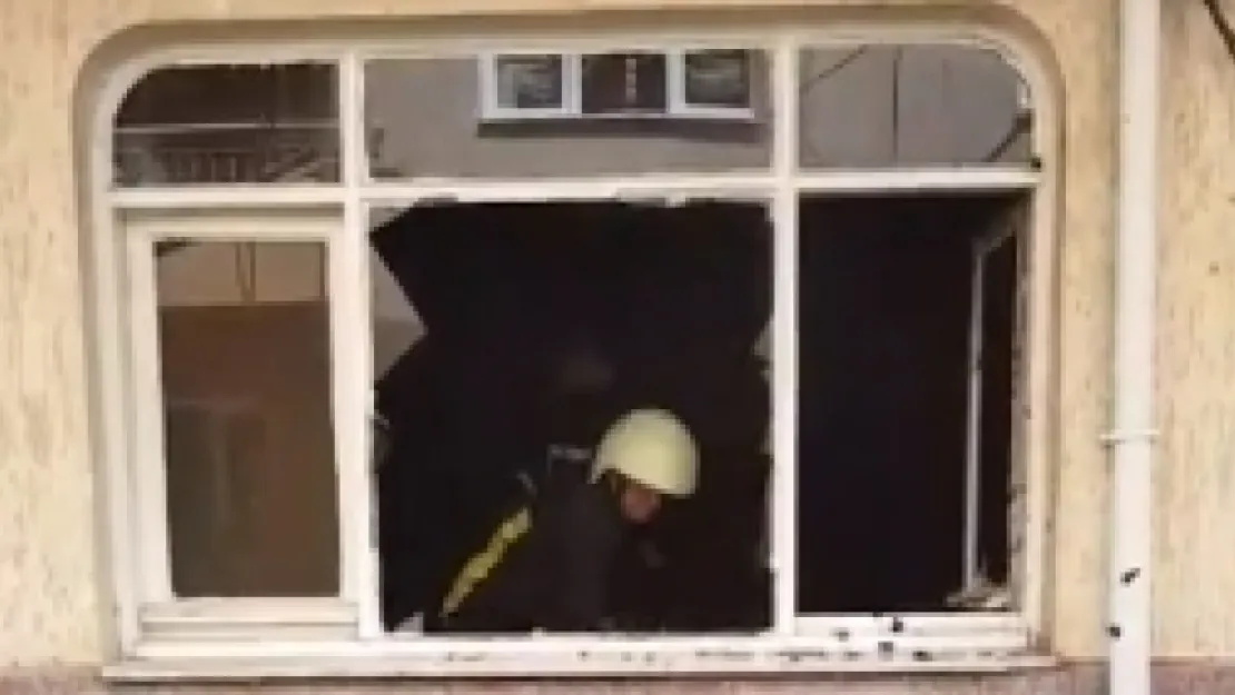 Çıkan yangında bir ev kullanılmaz hale geldi