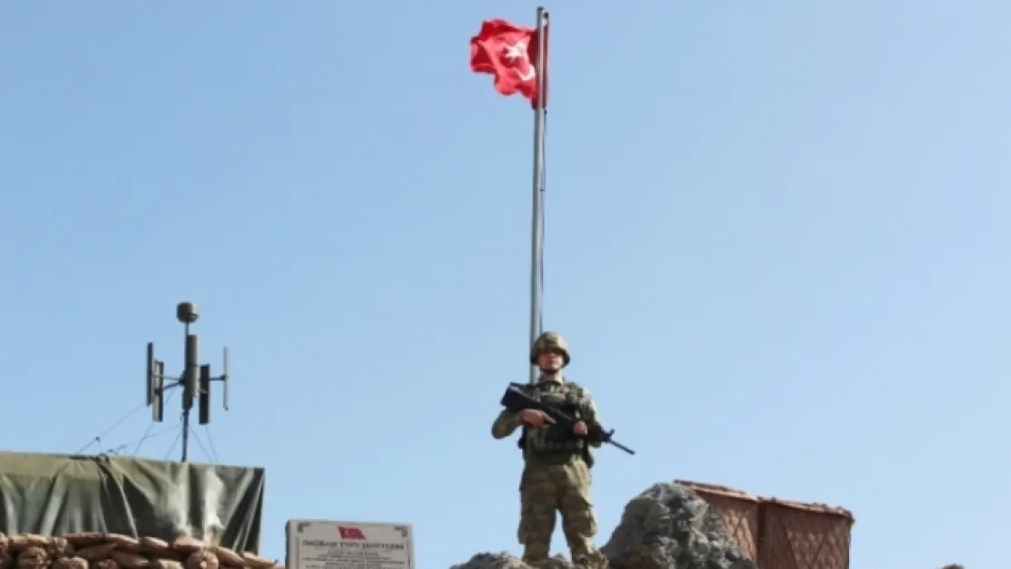 Sınırda kahramanlık anıtı
