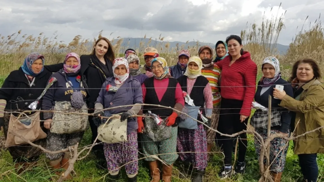 Başkan Yaşır, 'İşyerlerini Ziyaret edip kadınlarla bir araya geldi
