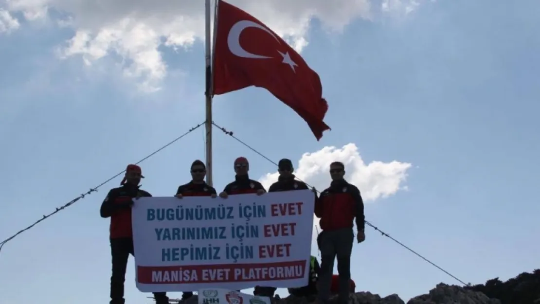 EVET  SPİL'İN ZİRVESİNDE