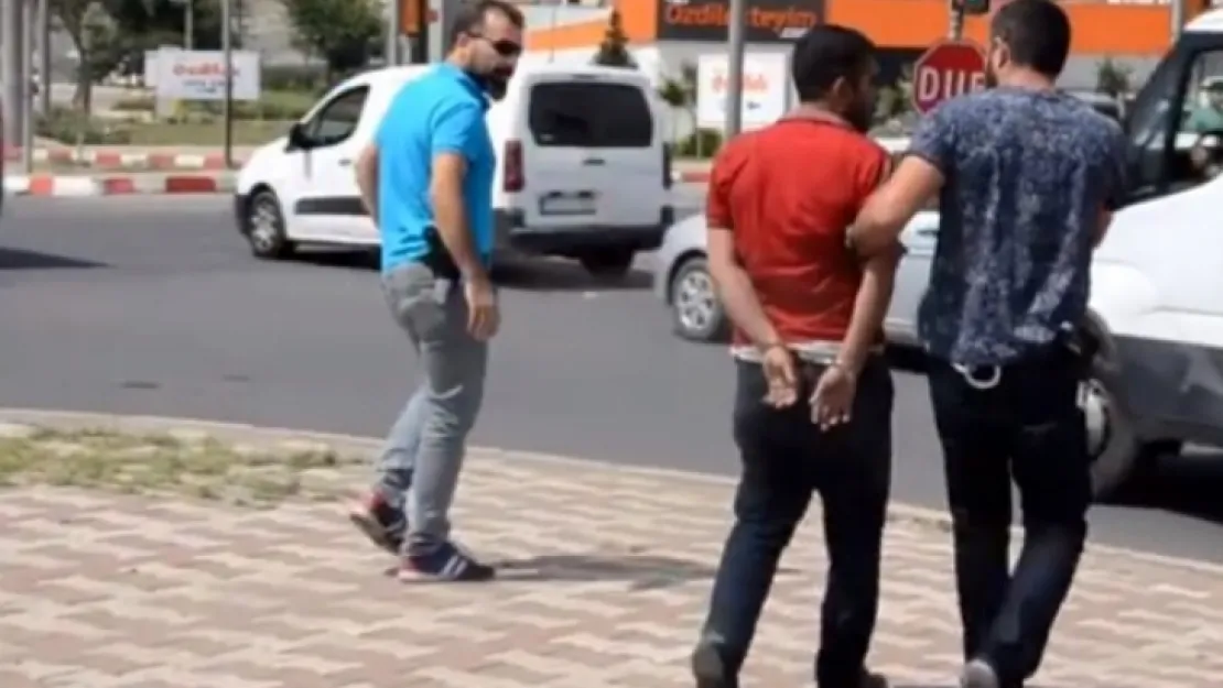 BONZAİ KULLANAN GENÇ KAZA YAPTI